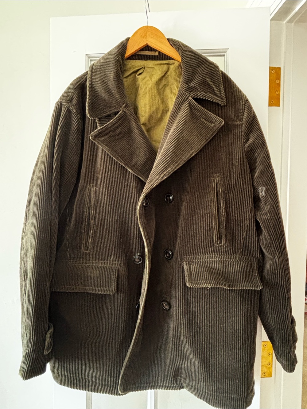 Todd Snyder Double-Breasted Italian Corduroy Coat in Olive